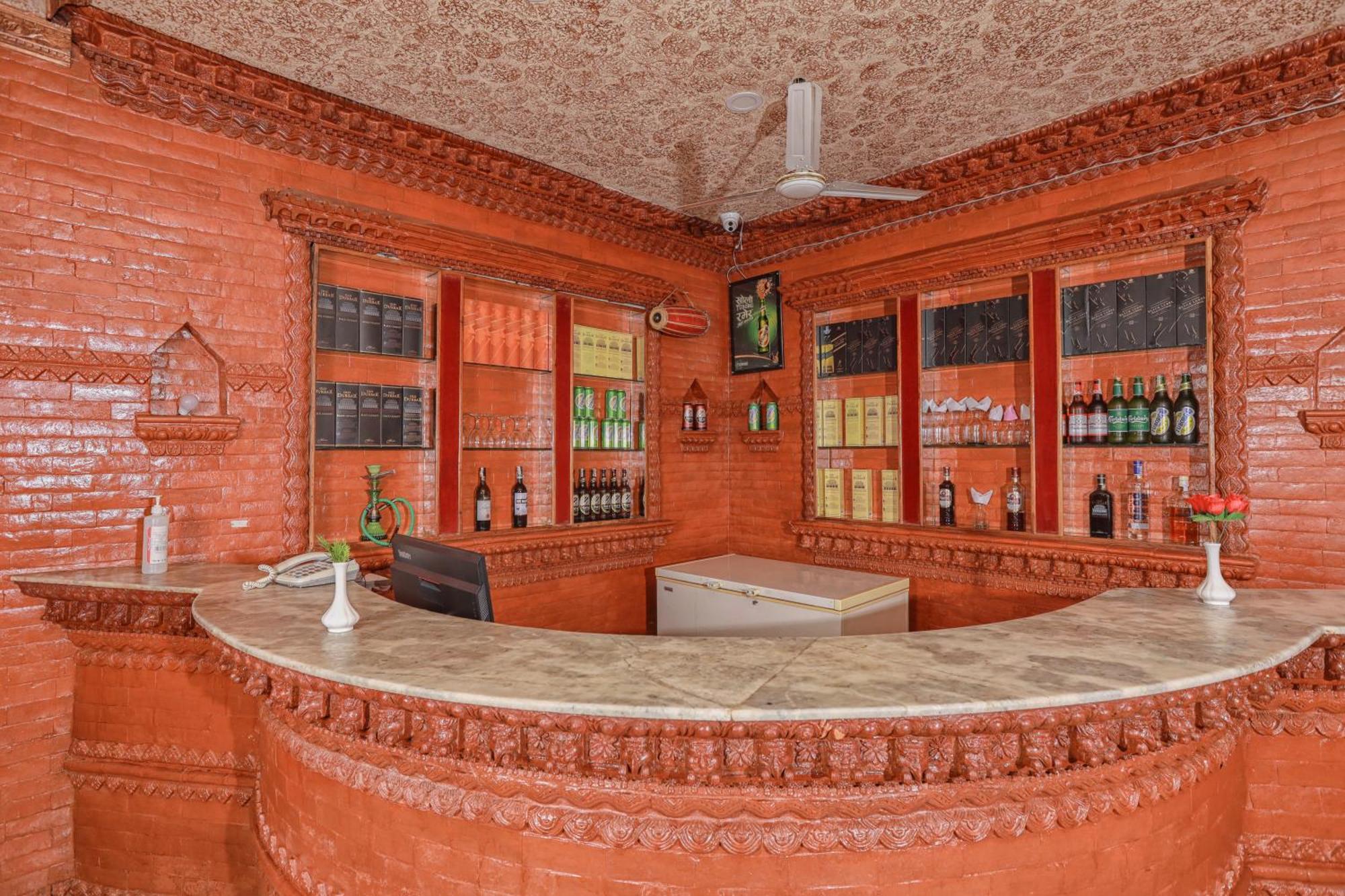 Hotel Wildlife Camp Sauraha Buitenkant foto