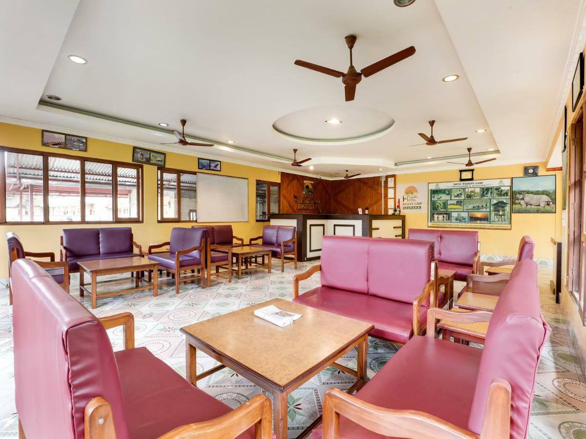 Hotel Wildlife Camp Sauraha Buitenkant foto